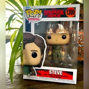 Funko Pop Television. Stranger Things. Steve. 1300.